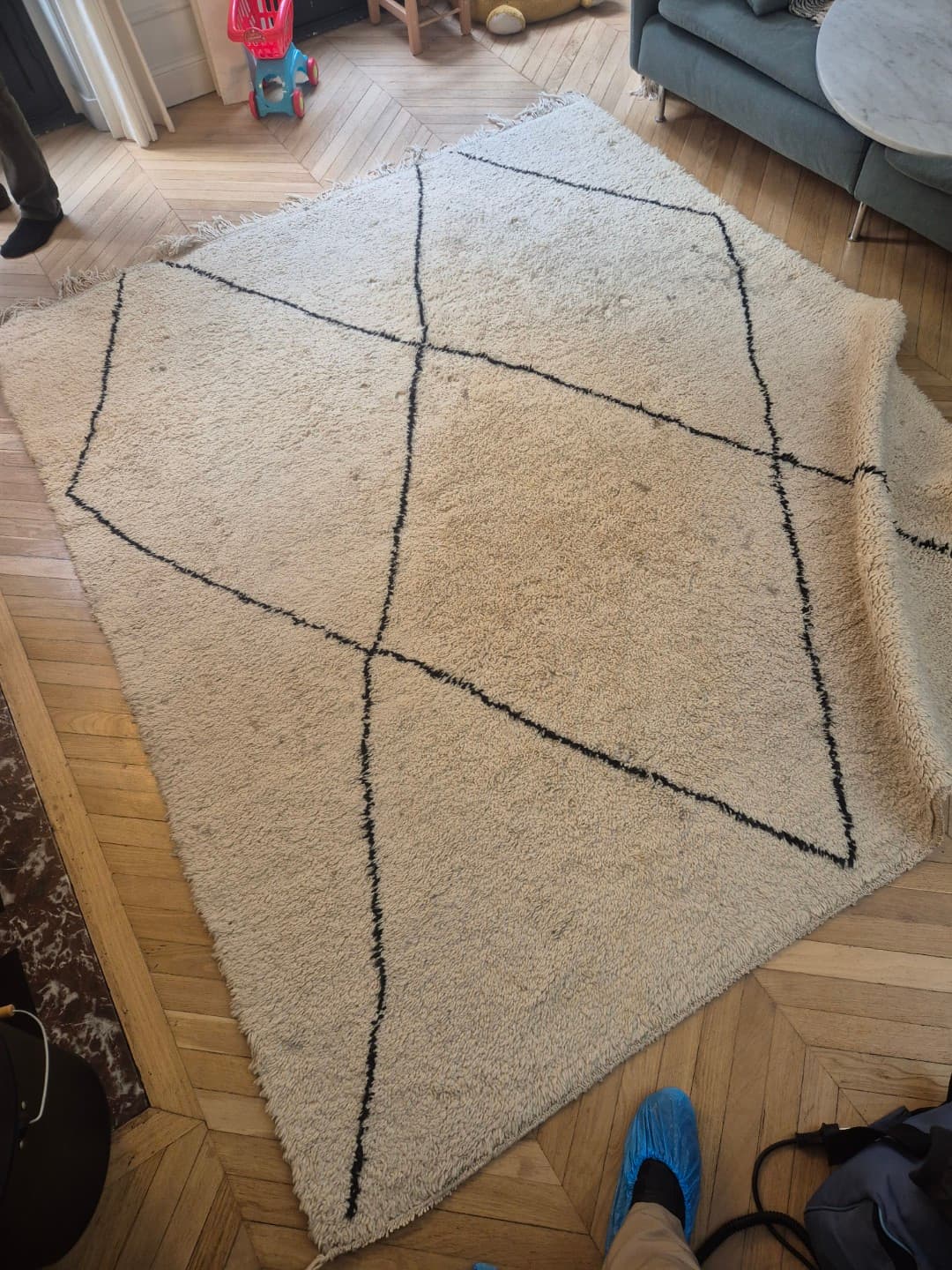 Berber wool rug - Before cleaning