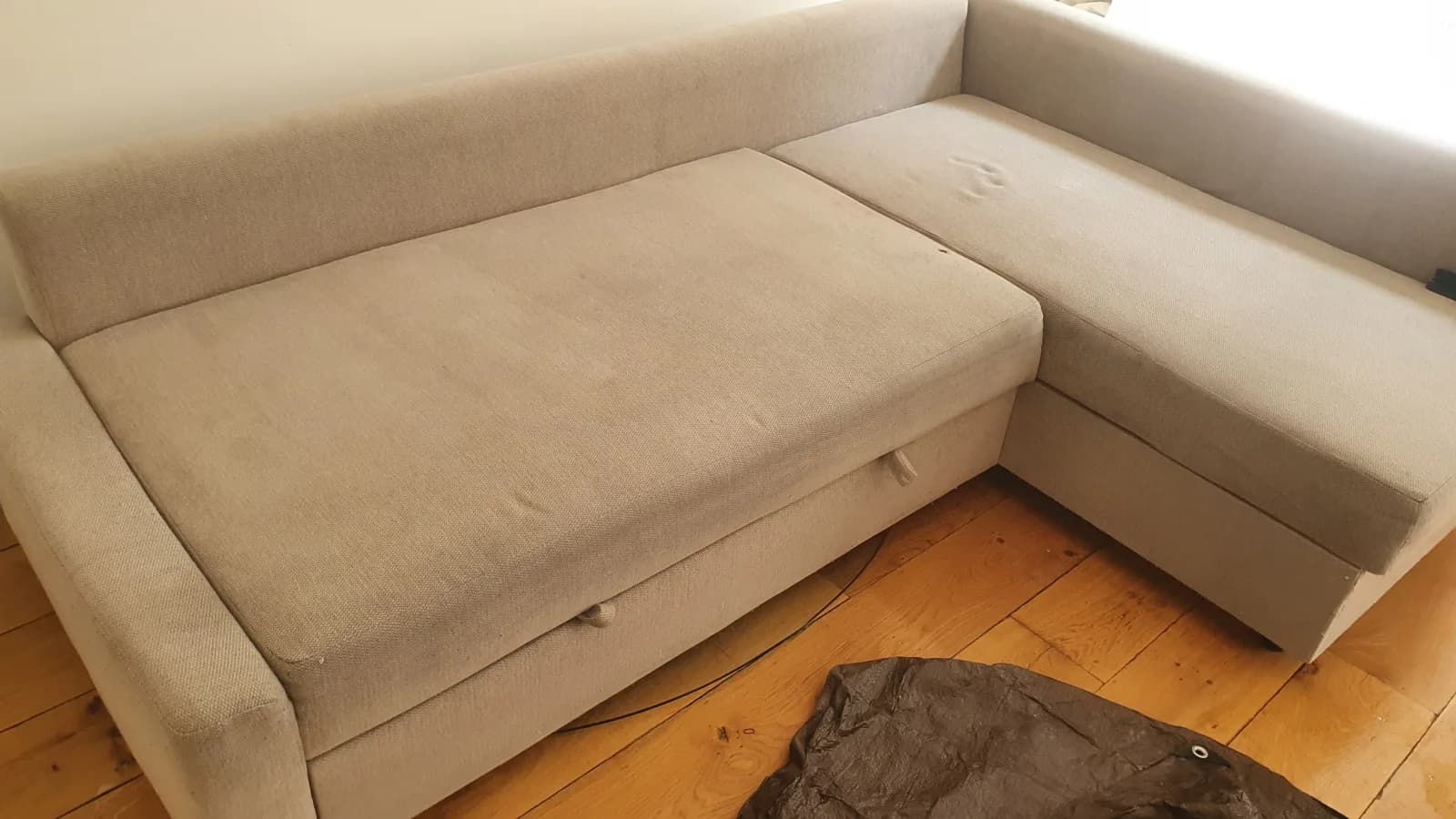 Canapé d'angle convertible beige - Après nettoyage