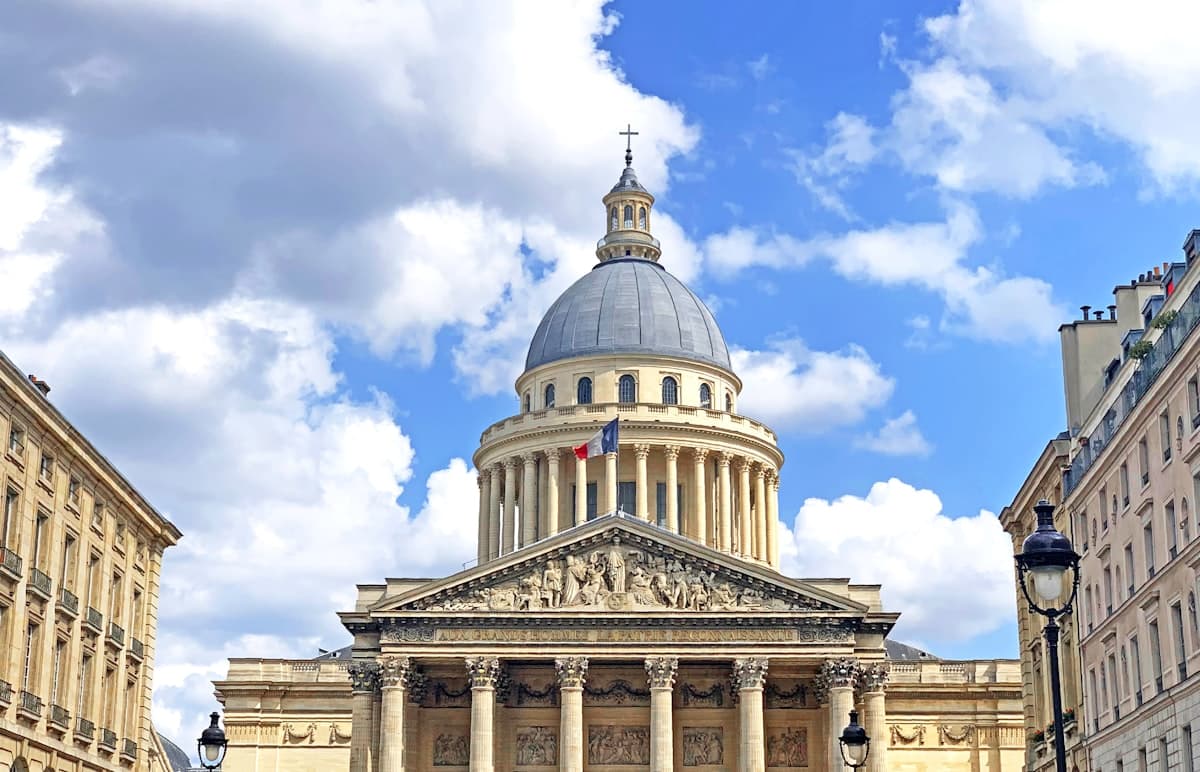 Le Panthéon, au cœur du Quartier latin, Paris 5e — secteur d'intervention Nettoyage Moquette à Paris 5e