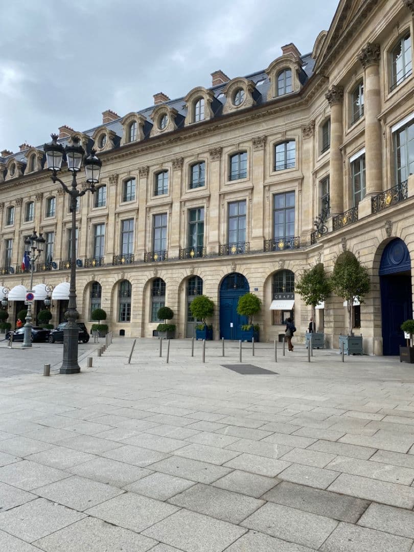 Place Vendôme Paris - Quartier du luxe parisien
