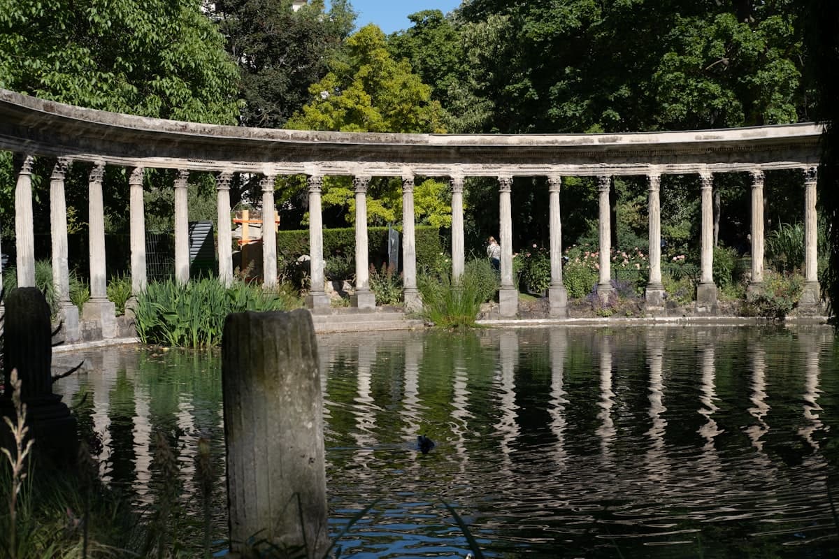 Le parc Monceau, Paris 17e — secteur d'intervention Nettoyage Canapé à Paris 17e